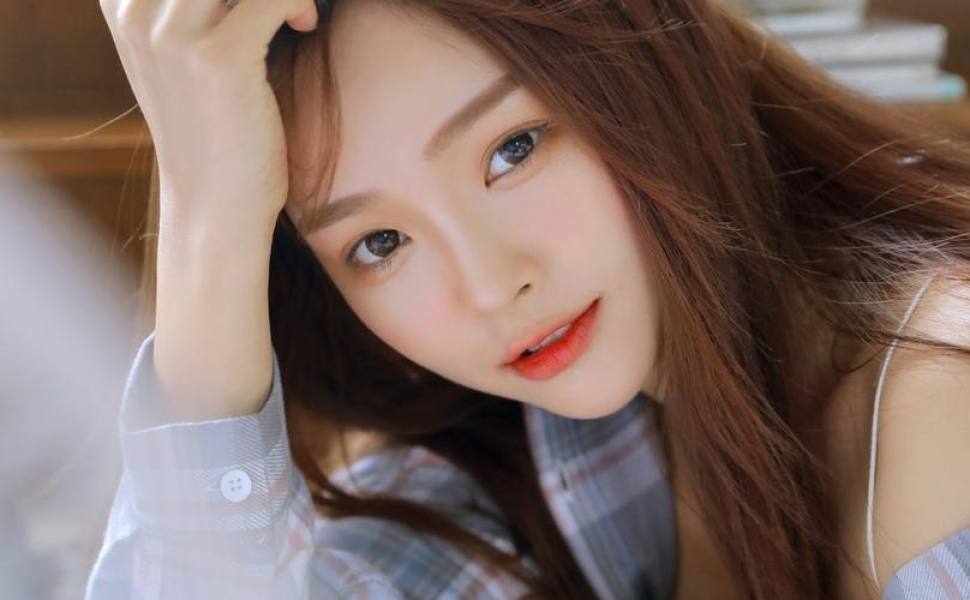 惊爆！深圳长腿女神徐娇娇三天就沦陷，不雅视频流出尺度炸裂
